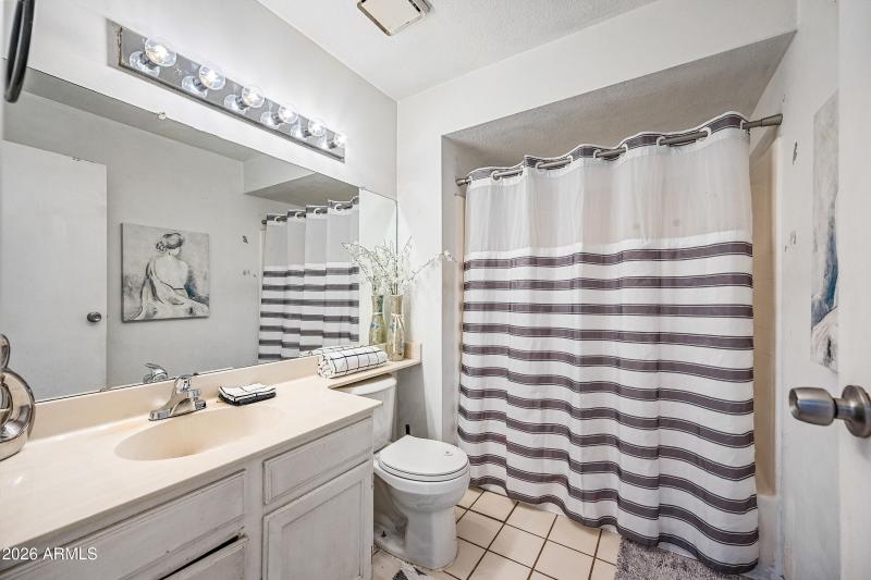 27-2020WUHD211-ocupix-