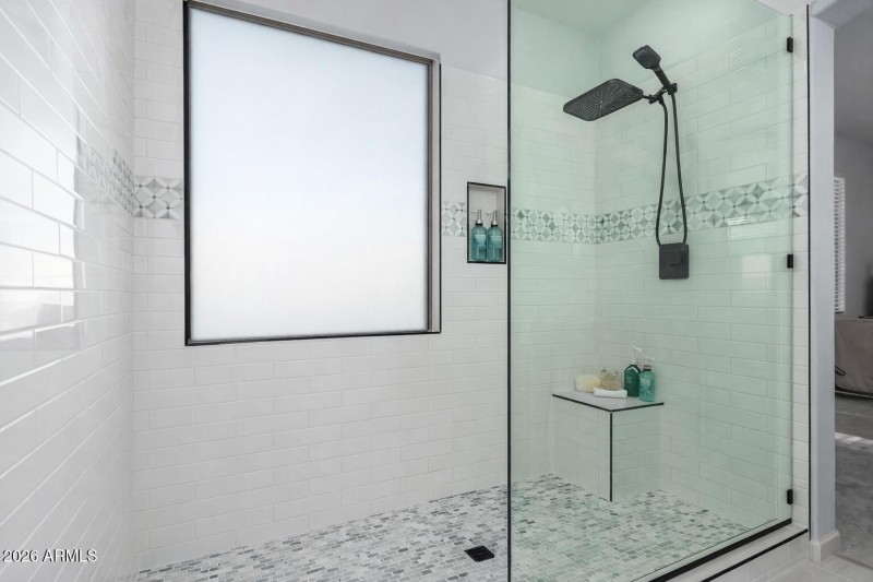 16BD5C4B-F3AC-4162-AC6E-250189B2AFB1 2