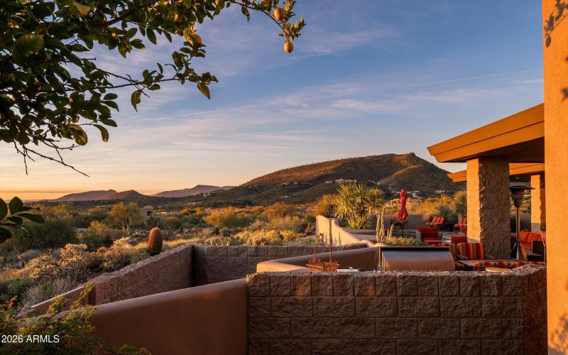 08-9760 E Skyline Ct-8