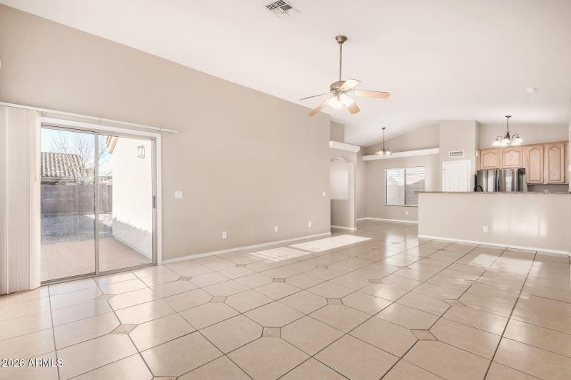 0011-11 - San Xavier