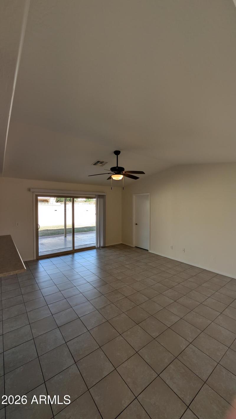 PXL_20260112_193605076.RAW-01.COVER~2