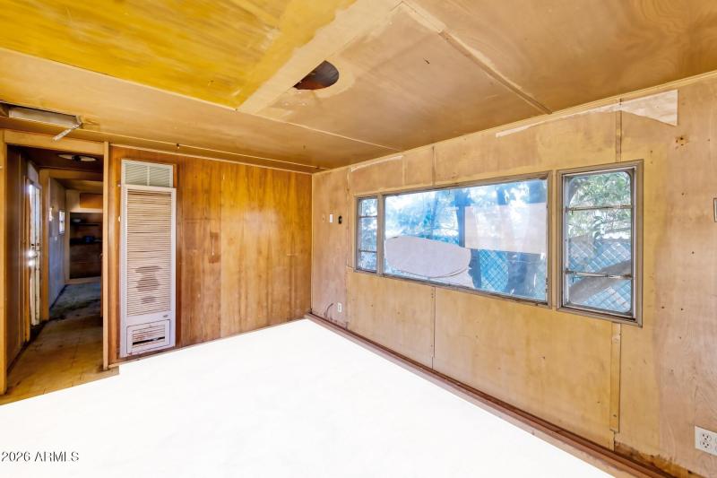 95 Sheila Lane-082048