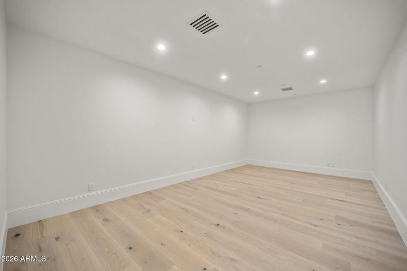 37-web-or-mls-6312-e-calle-del-paisano