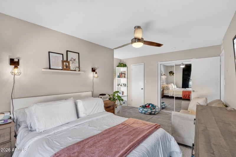 18-web-or-mls-19- W Golden Ln
