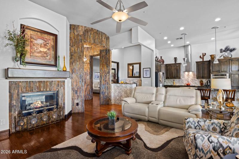 42105 N GOLF CREST Road