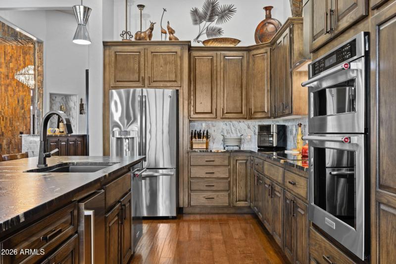 42105 N GOLF CREST Road