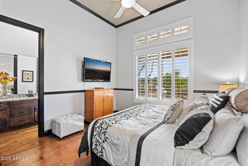 42105 N GOLF CREST Road