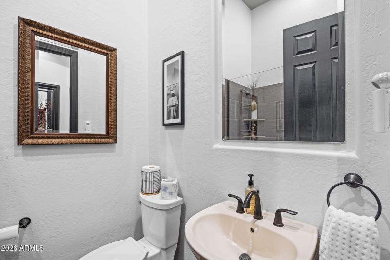 42105 N GOLF CREST Road