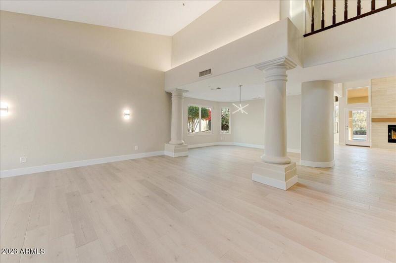 04-Living & Dining Room II