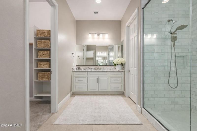 A48B3B3D-4117-4905-A158-25B7AFABC8EB