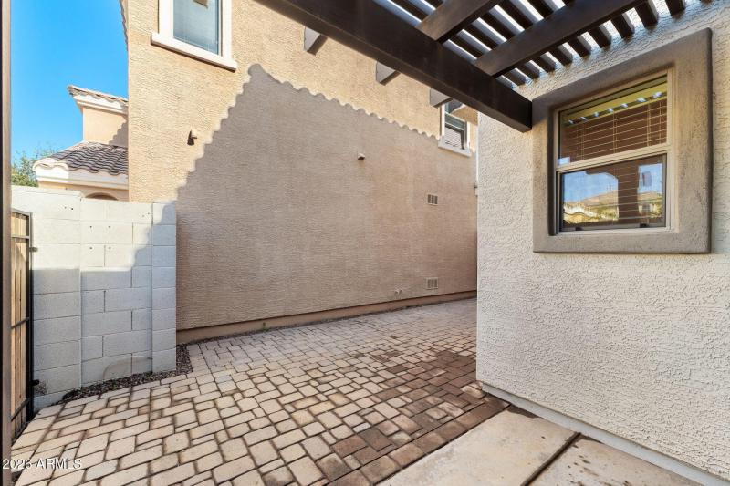 021__3500 E Milky Way