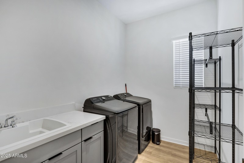 10051 E Talon Ave-26