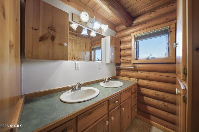 26162 W Pecks Peak00089