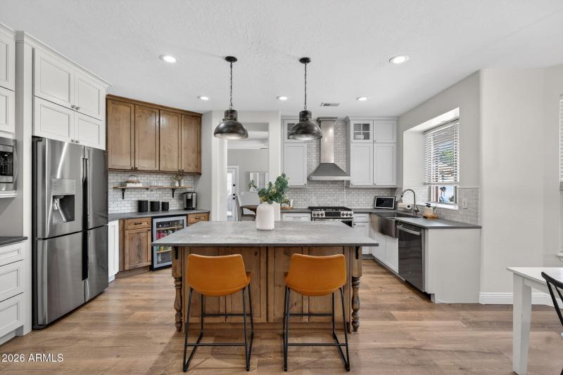 19-web-or-mls-67- W Hackberry Dr