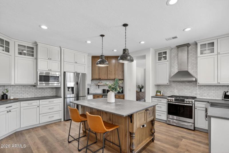 20-web-or-mls-68- W Hackberry Dr