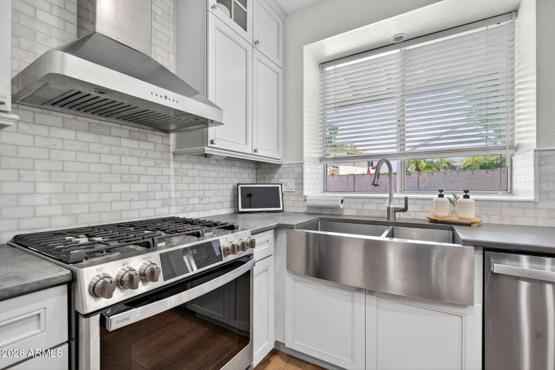 26-web-or-mls-73- W Hackberry Dr