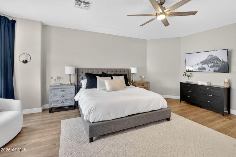 38-web-or-mls-17- W Hackberry Dr