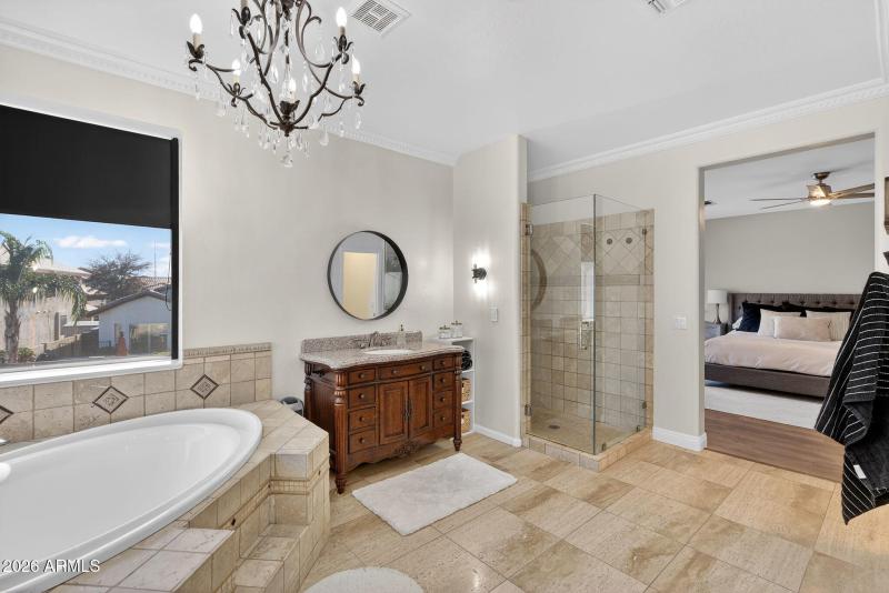 41-web-or-mls-20- W Hackberry Dr