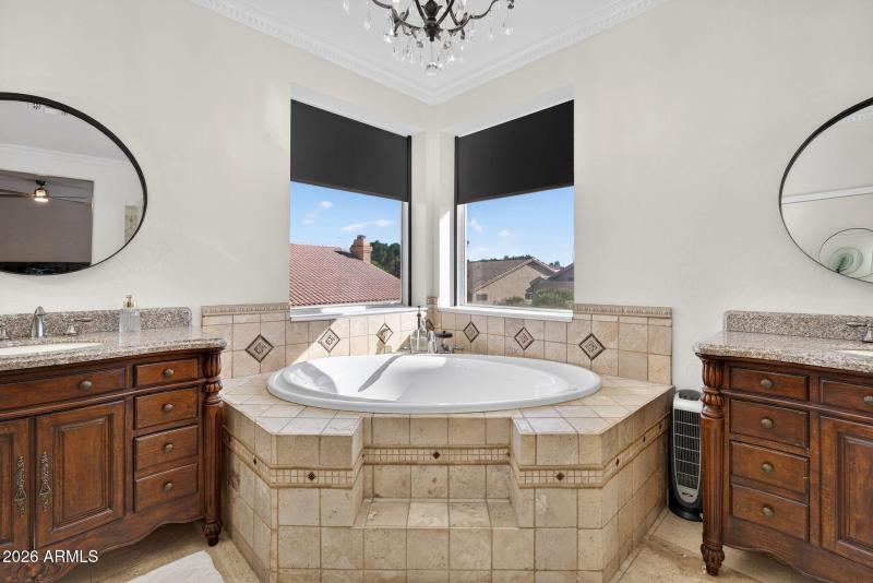 43-web-or-mls-21- W Hackberry Dr