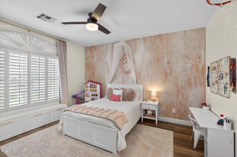 54-web-or-mls-32- W Hackberry Dr