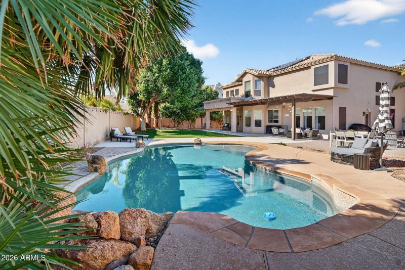 62-web-or-mls-52- W Hackberry Dr