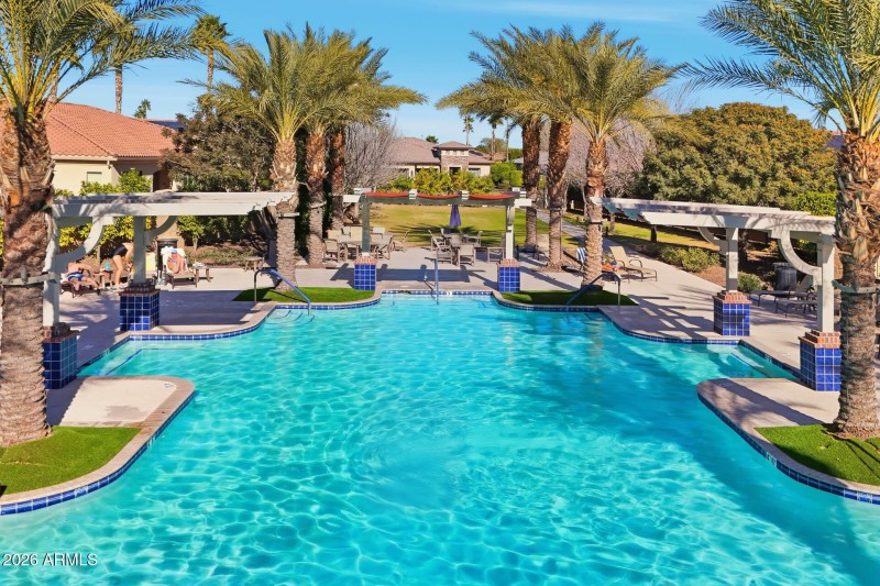 036-community-amenities