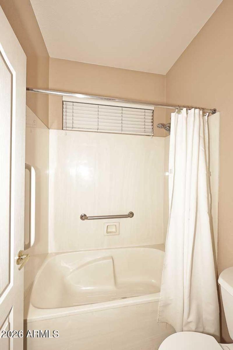 Hall Bath-Tub
