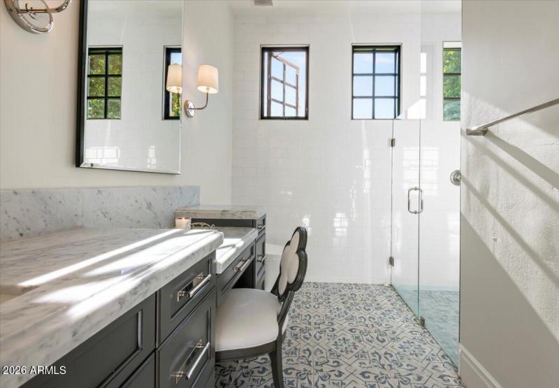 046-5022 E Orchid Ln 32