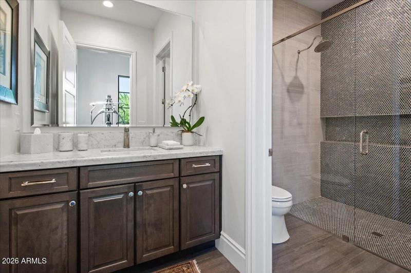 091-5022 E Orchid Ln 70