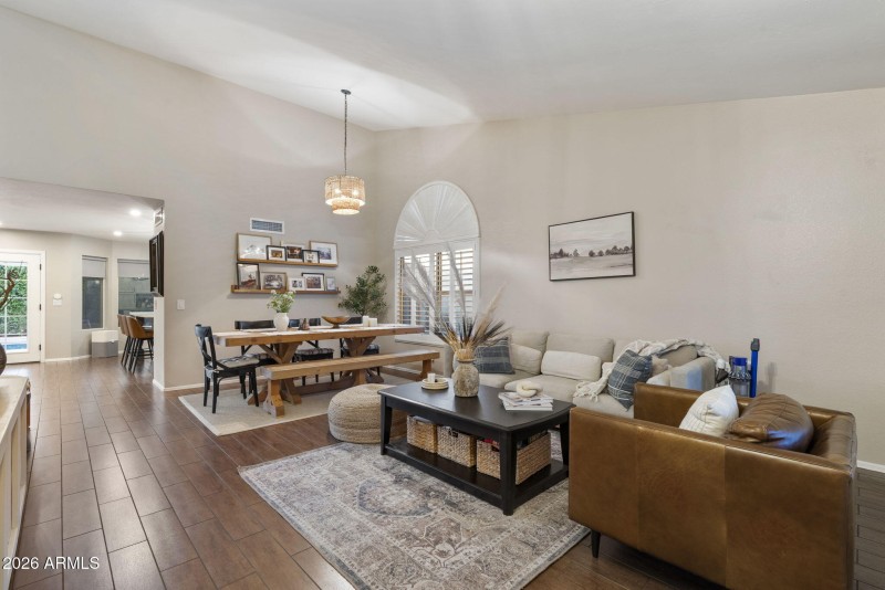 4-web-or-mls-DSC08596