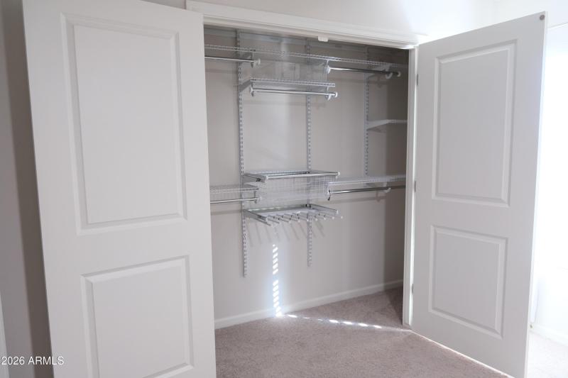 Main Bedroom Closset