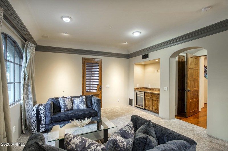 Owner's Suite Sitting