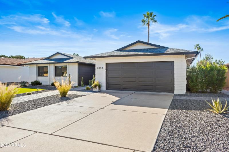 8553 East Vía de Sereno-2