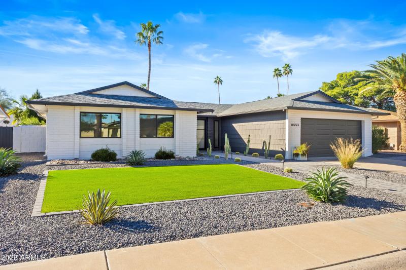 8553 East Vía de Sereno-3