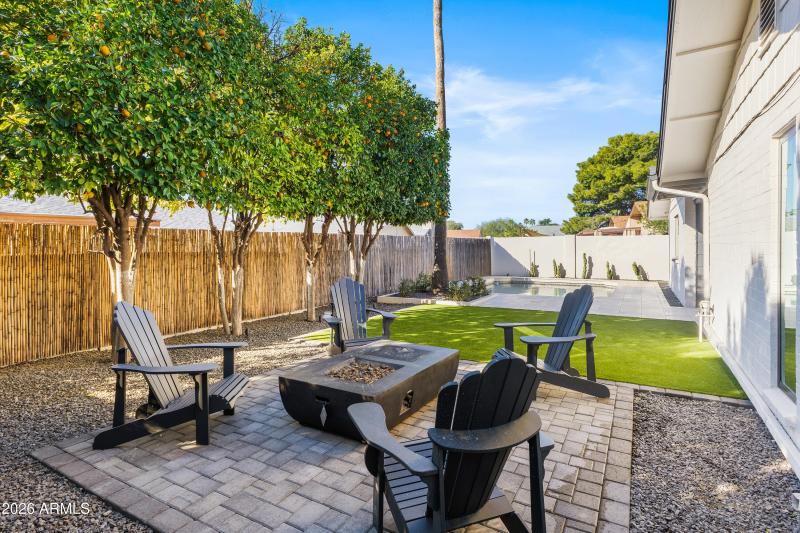 8553 East Vía de Sereno-52