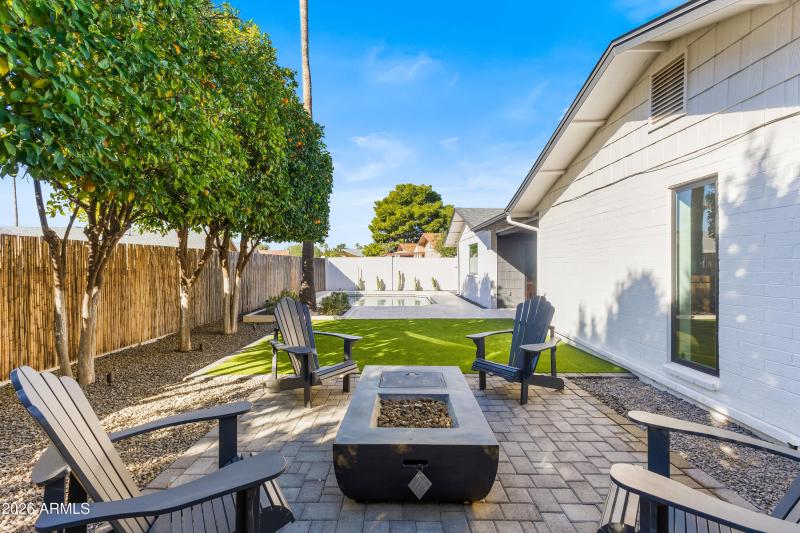 8553 East Vía de Sereno-53