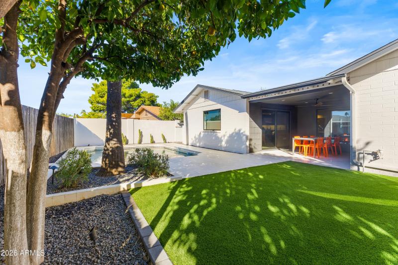 8553 East Vía de Sereno-54