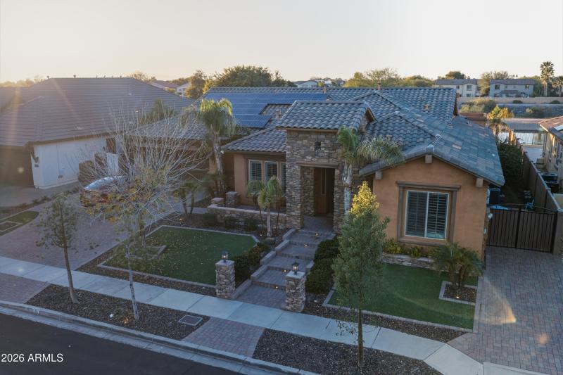 2180_n_76th_aved_aerial_012