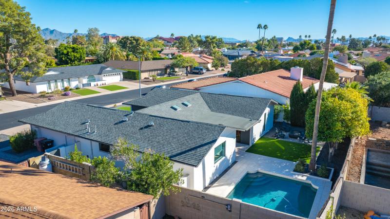 8553 East Vía de Sereno-65