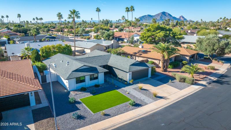 8553 East Vía de Sereno-68