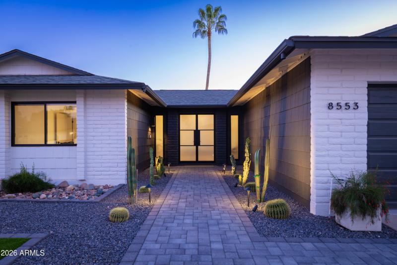 8553 East Vía de Sereno-78