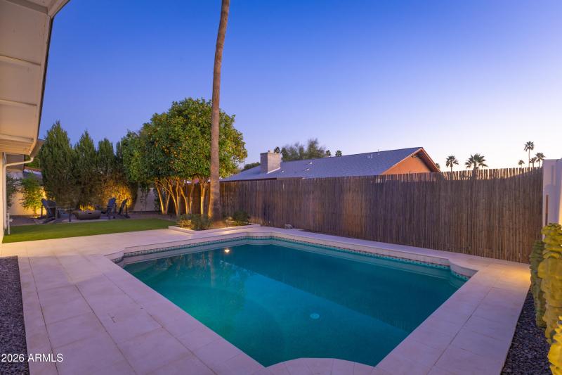 8553 East Vía de Sereno-79