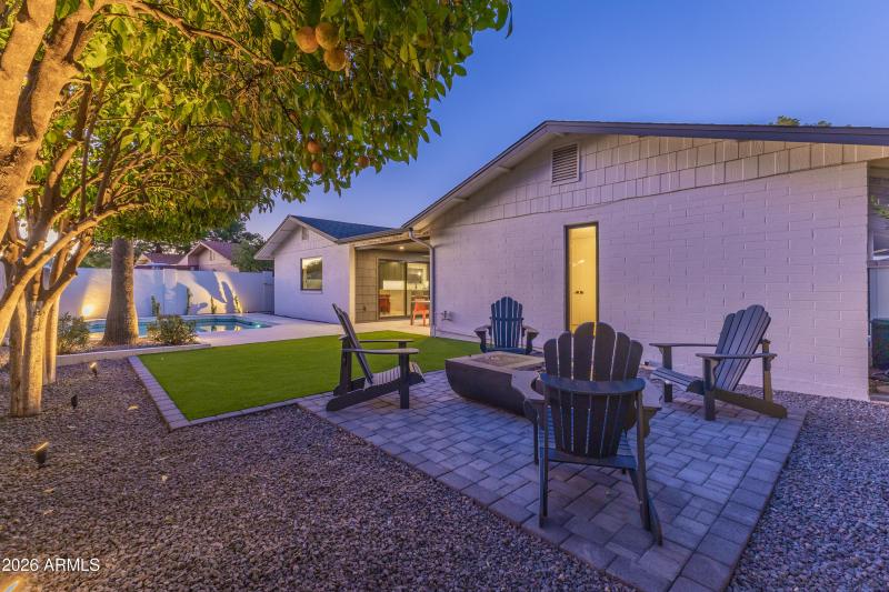 8553 East Vía de Sereno-82