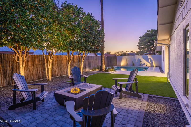 8553 East Vía de Sereno-85