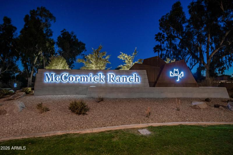 8553 East Vía de Sereno-99