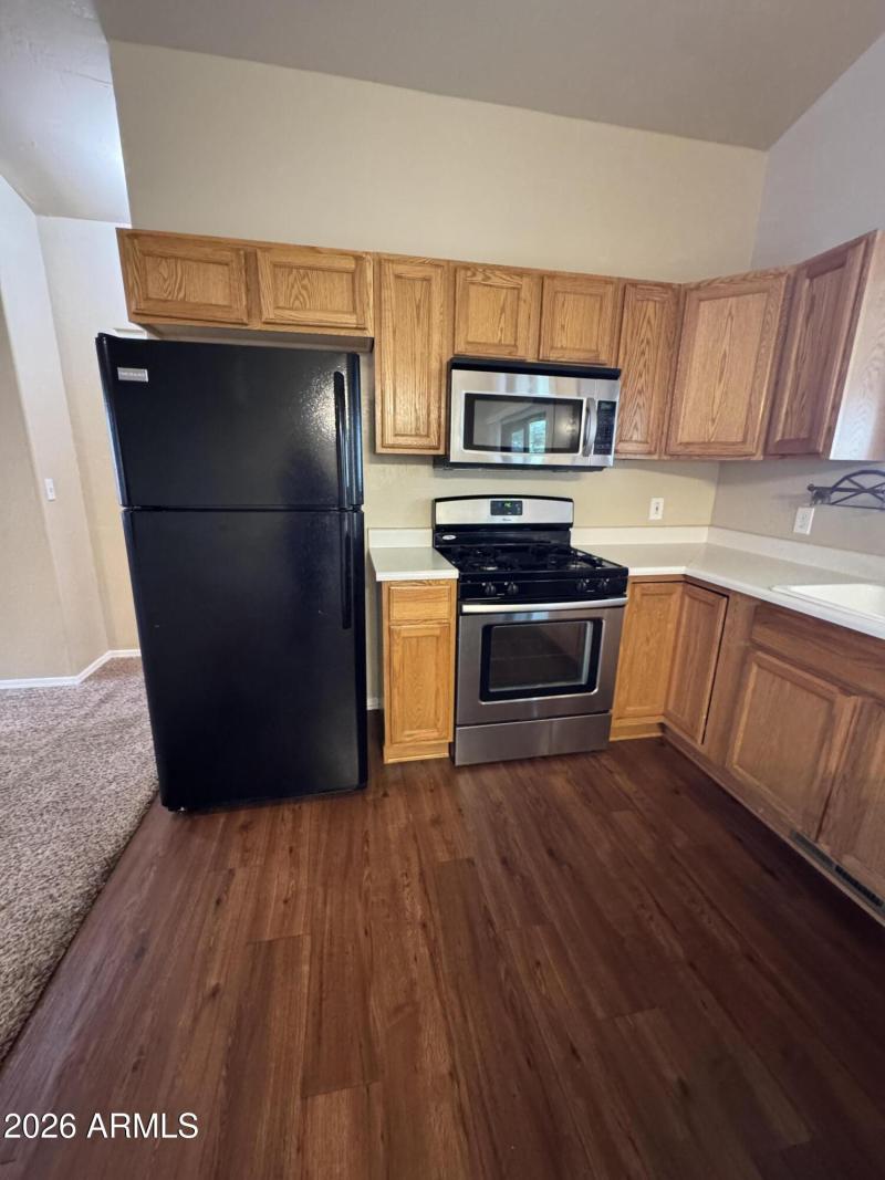 Kitchen oven microwave