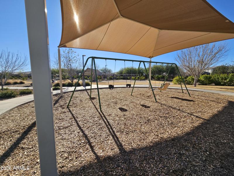103_Community_PlaygroundSwingSet