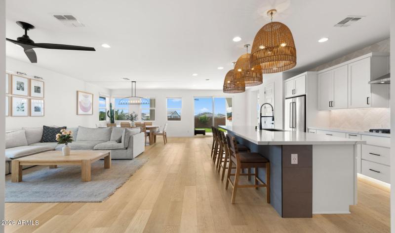 7-web-or-mls-Great Room View