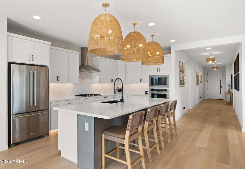 9-web-or-mls-Kitchen2