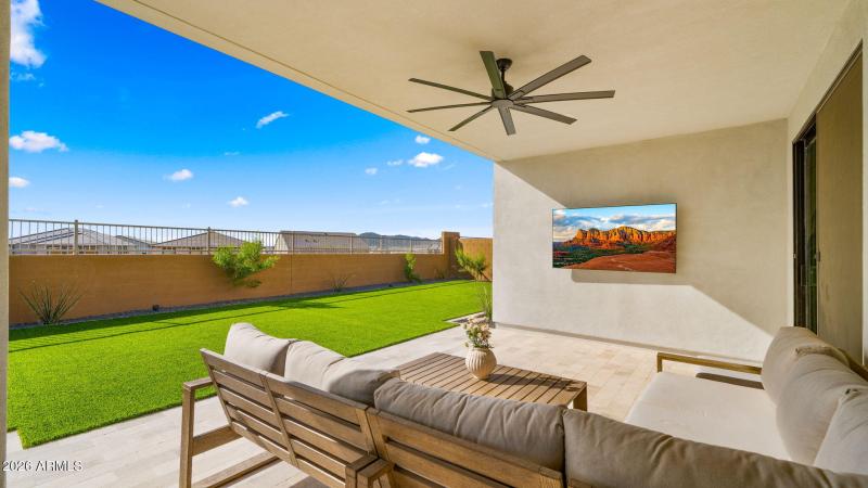 44-web-or-mls-Backyard5